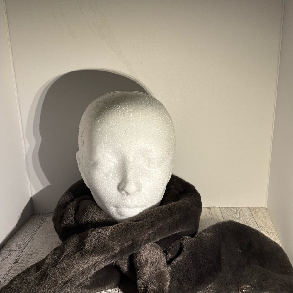Calvin Klein Taupe Faux Fur Pull Through Scarf 44 in